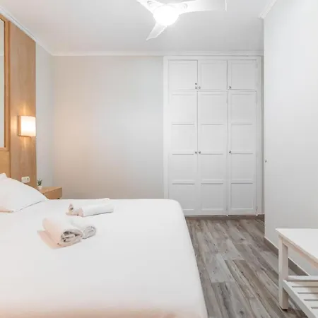 Orlando Costa Adeje Apartmán *